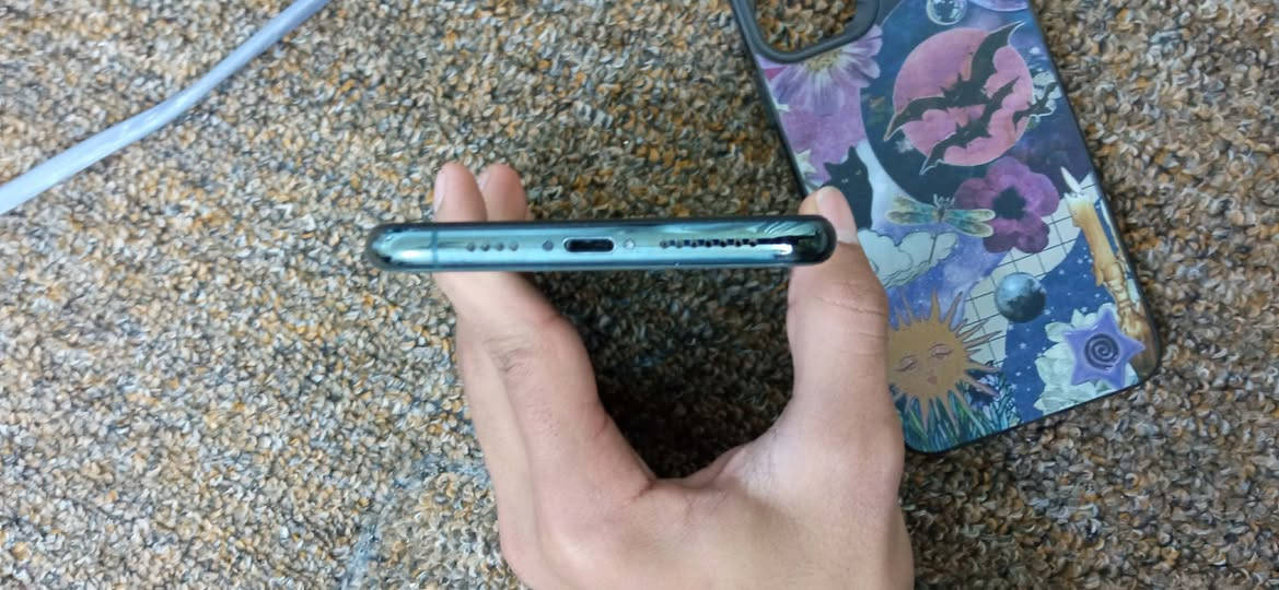 ايفون 11برو ماكس ذاكره 64 نموذج Aامريكي بطاريته 76 خدمه امبدل بيه فقط شاشه والشاشه مال تفصيخ اصليه والجهاز كله نضيف فيس ايدي شغال كله شغال سعره 325 اوبي مجال قليل واذا مراوس ايفون 12 برو ماكس راسا براس يجي خلص مكاني نجف شارع المطار رقم الستفسار ***********
