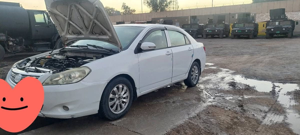 السلام عليكم سيارة بي وايدي  اف اثري اتماتيك ٢٠١٣ فول بصمه و فتحه  للبيع بيها نواقص بصيطه سعرها عله الخاص رقم الهاتف ***********
