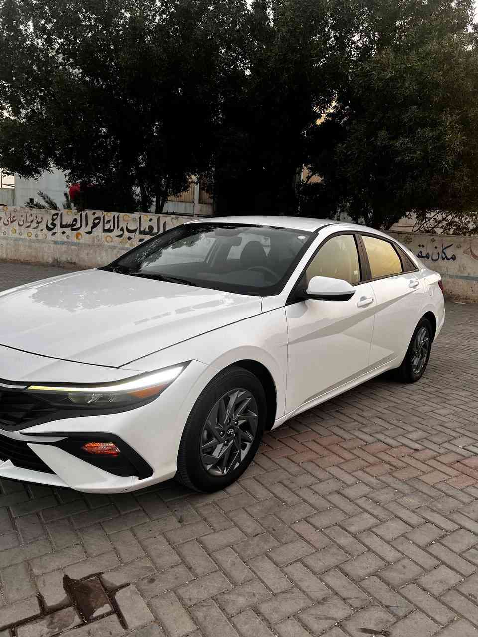 دخول جديد
النترا موديل 2024 وارد كندي 🇨🇦 بدون ايرباك وبدون دواخل 
حادثها مقدمت البنيد وراجع بارد باقي السياره كلها مكفوله كفاله عدا حادثها  اكو فديو بالمنشور مكان التصليح 
——–———————
بدون رقم  رقم فحص تترقم جميع المحافظات  عدا القليم منفيس باسمي عنواني بغداد الحبيبيه 
مواصفات 
————————
بصمه
وادار امامي خافي جانبي
كامره خلفيه
تحكم ستيرن 
قياده ذاتيه تحديد مسار 
٣ انضمه قياده 
الحادث بالمنشور بارد فقط بالبنيد 
الباقي كله مكفول 
ممشا السياره 31 ميل 
السعر ١٥٧ $ وبيها مجال 
هـ***********
