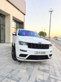 كراند شيروكي S • ٢٠٢٢ • رقم بغداد