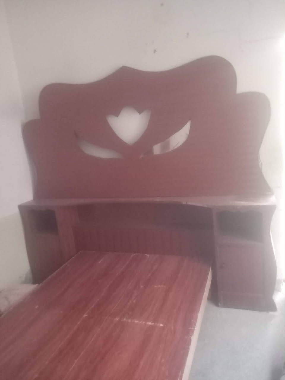 ضرر لكنتور بل صفحه شويه مضروب بس مامأثر
وتحتاج بس مرايات السعر 300 وبيها مجال


**إذا كنت صاحب هذا الإعلان وتريد حذفه لأي سبب، رجاءا أرسل رسالة إلى الدعم الفني**