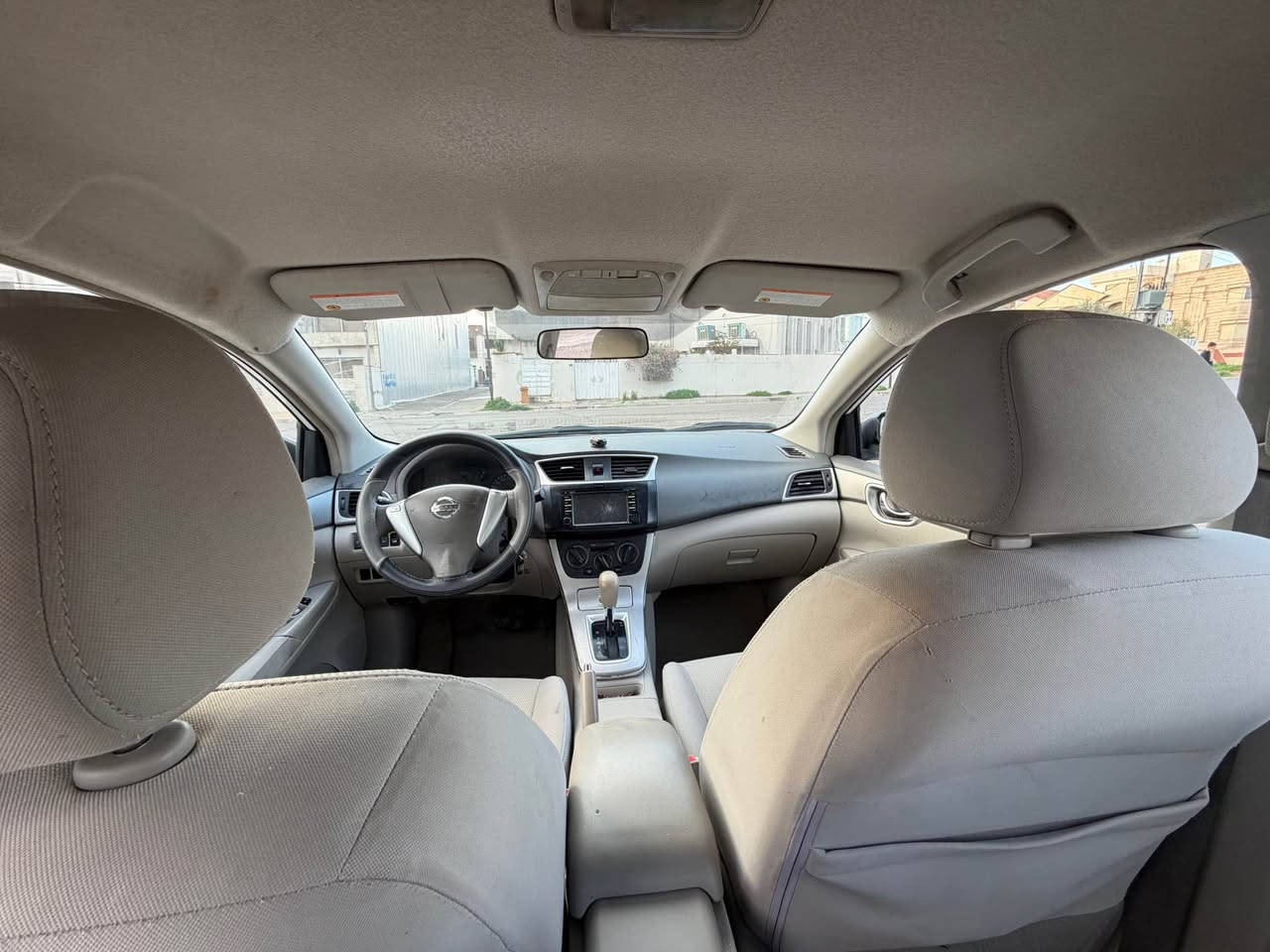 سينترا 2019 خيليجي ٣ شويني بچوكي تةنها سارده بي صبوغه بي مةسرةفه چوار تايةي لوكي لةسةره٠ نرخي 112$ ورقه/ ژ.م*********** شوين هةولير أربيل, العراق
