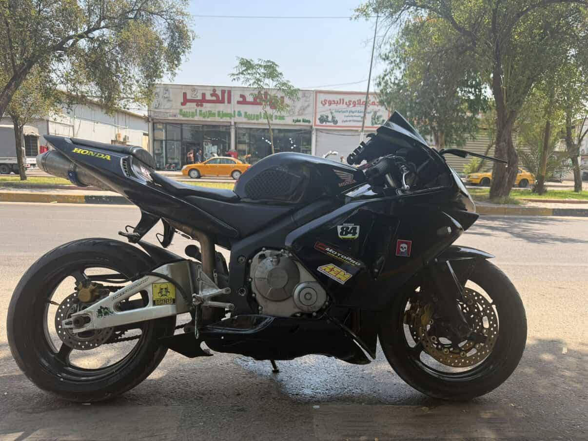 السلام عليكم دراجه Honda CBR 600Rr دراجه جديده بمعنى الكلمه كير ومكينه بلادي ممفتوح  شلعه ومعدل فول  دراجه عليها ادامه كامله بلكات نوزلات بانزين كله محسن  دراجه كلش حلوه سعرها 28 وبي مجال  مكاني بغداد البنوك 
***********
***********
موجود واتساب ورصيد

