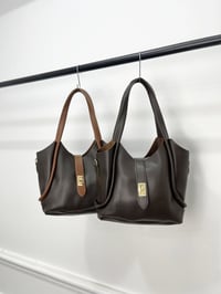 عيد الام • هدية للوالدة • قطعة وحدة