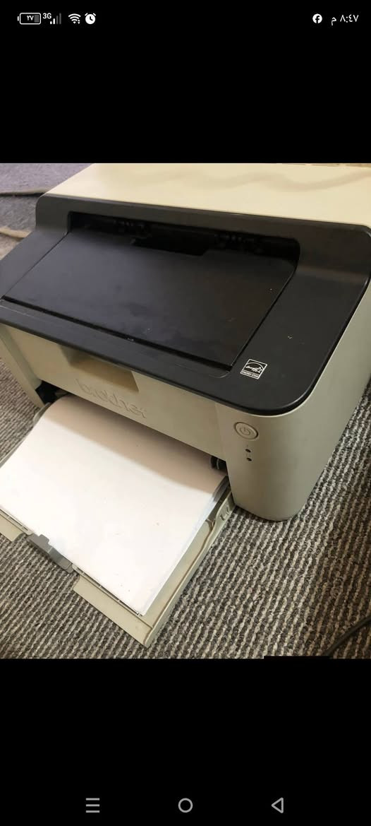 ناونیشان: پرینتەرێکی لێزەری برادەر (Brother) خاوێن بۆ فرۆشتن
سڵاو هاوڕێیان، پرینتەرێکی Brother مۆدێل HL-1110 ی دەستی دووم هەیە، زۆر خاوێنە و هیچ کێشەیەکی تەکنیکی نییە. گونجاوە بۆ خوێندکاران یان ئۆفیسی بچووک.
تایبەتمەندییەکان:
✅ زۆر خێرا: ٢٠ لاپەڕە لە خولەکێکدا چاپ دەکات.
✅ کوالێتی بەرز: نووسینەکان زۆر بە ڕوونی چاپ دەکات.
✅ کەم مەسرەف: مەرەجەبەکەی (Toner) زۆر هەرزانە و لە هەموو شوێنێک دەست دەکەوێت.
✅ قەبارە: زۆر بچووکە و شوێن ناگرێت لەسەر مێز.
تێبینی:
• هەموو وایەرەکانی (کارەبا و USB) لەگەڵدایە.
• مەرەجەبەکەی تێدایە و ئامادەی ئیشە.
نرخ: [نامە بنیرە 
شوێن: [هەولێر بنەسلاوە ]
پەیوەندی: [***********] أربيل, العراق
