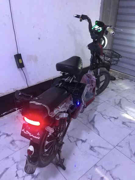 دراجة شحن حجم ١٨مديل ٢٠٢٥السعر 350وبيها مجال***********
