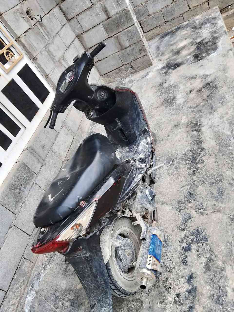 سلام عليكم دراجا اوتوماتيك شغاله صلف هندر خوش دراجا يرادله ترتيب سعر 175بيه مجال ***********
