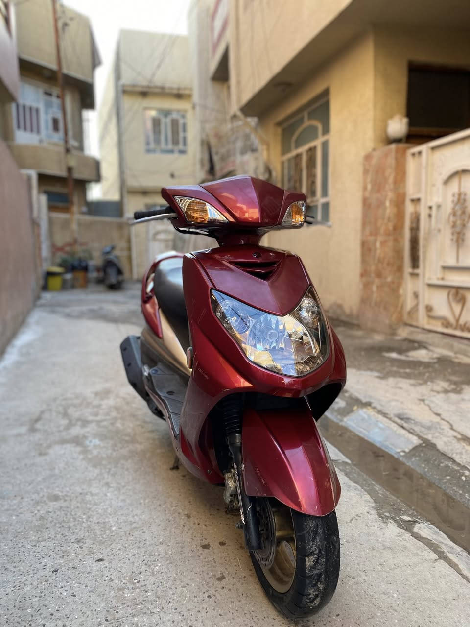 إسلام عليكم اخوان دراجه سكنس فحل نوزل خطين طلاعات
فئه الكولد لون مميز وختم واحد كفاله عامه من كلشي دراجه رمبه ضمان مكينه وكفر 
مكاني///بغداد كريعات
رقمي ///***********
