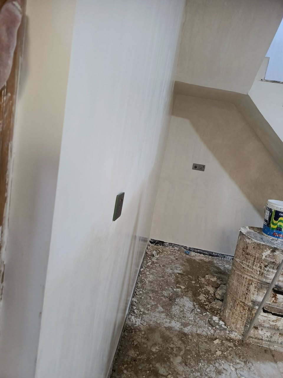 لبخ سمنت وجص وبورك شغل درجة اولى شرط اشراف هندسي عملي متر وكباله ***********
