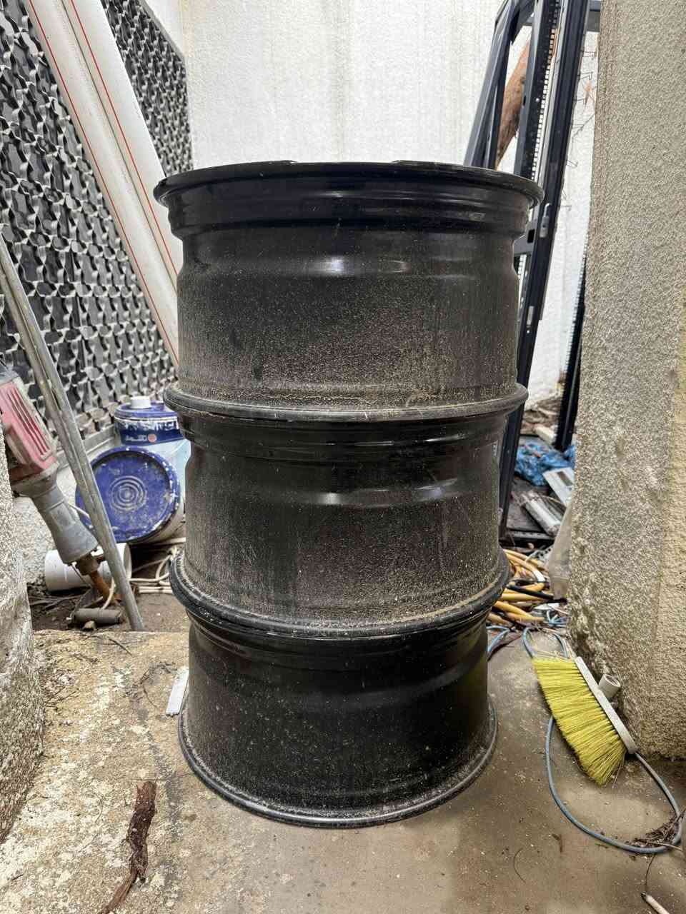 للبيع فقط ويل كب كمارو 1le اصلي 3 قطع
نظيف جدااا بدون لحيم وعواج هو وكباته شكله موضح ع سياره السعر 800 دولار


**إذا كنت صاحب هذا الإعلان وتريد حذفه لأي سبب، رجاءا أرسل رسالة إلى الدعم الفني**