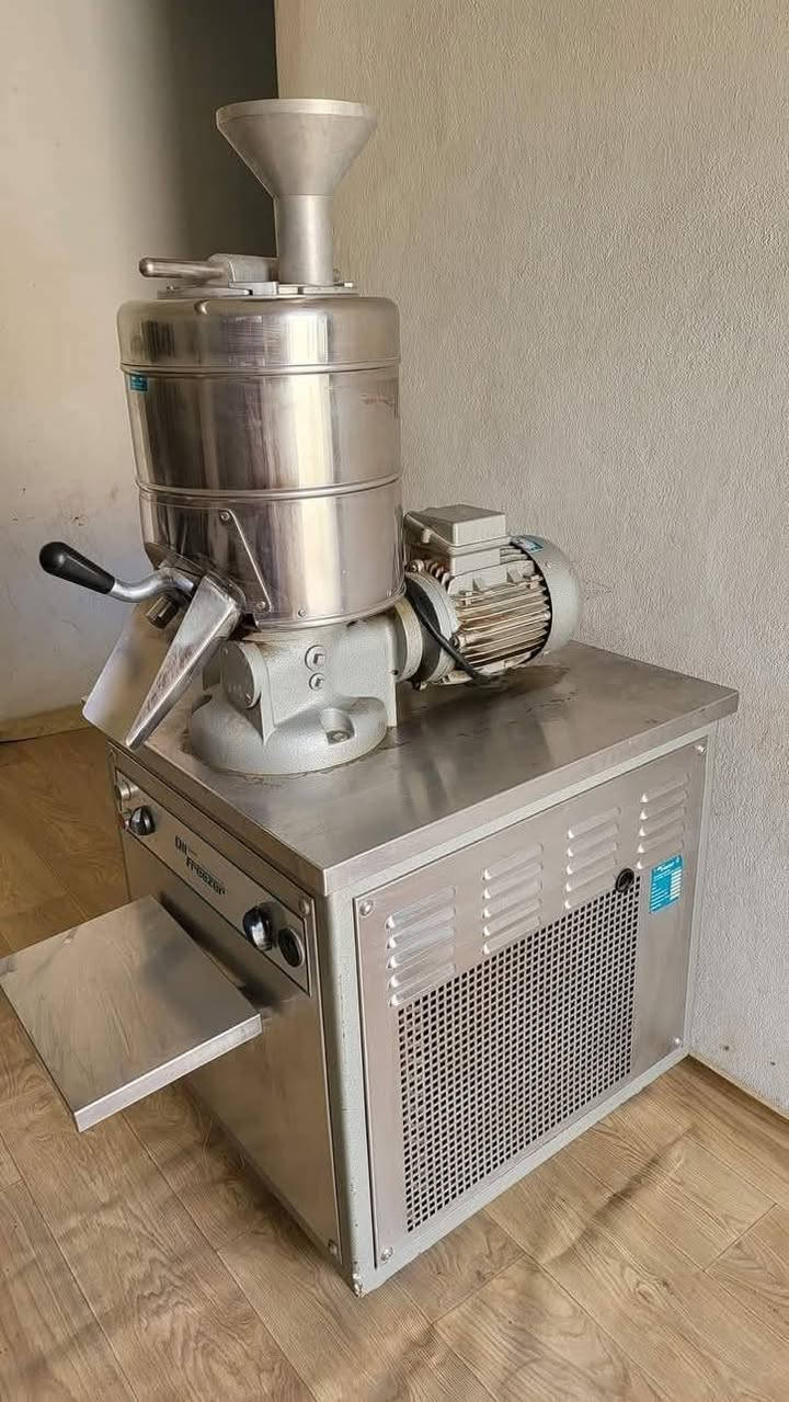 ماكينة دوندرمة إنتاجية 

ماركة  ottfreezer
 swiss
سويسري
موقع اربيل
موبايل و واتساب 
***********
***********
------------------------------------------------------
ئاميري دروست كردني دوندرمة
مارکەی ottfreezer
سویسری 
ناونیشان هەولێر
موبايل و واتساب 
***********
***********
