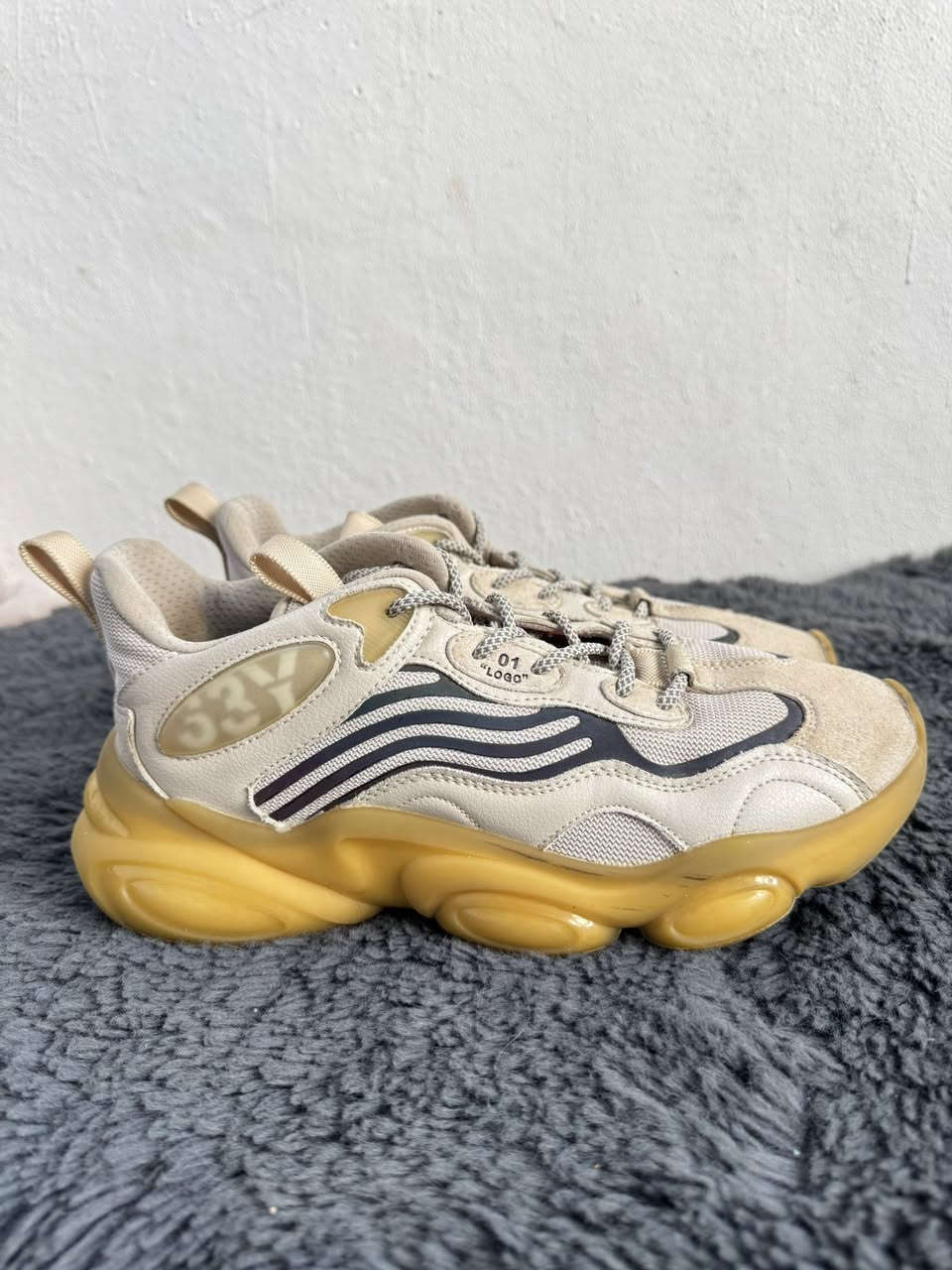 حذاء أديداس Ozweego Celox
حذاء باله اوربية قياس 43 كلش نظيف ومريح كلش باللبس يفيد الاشخاص الي يشتغلون ساعات عمل طويله سعرة 25 الف للتواصل خاص


**إذا كنت صاحب هذا الإعلان وتريد حذفه لأي سبب، رجاءا أرسل رسالة إلى الدعم الفني**