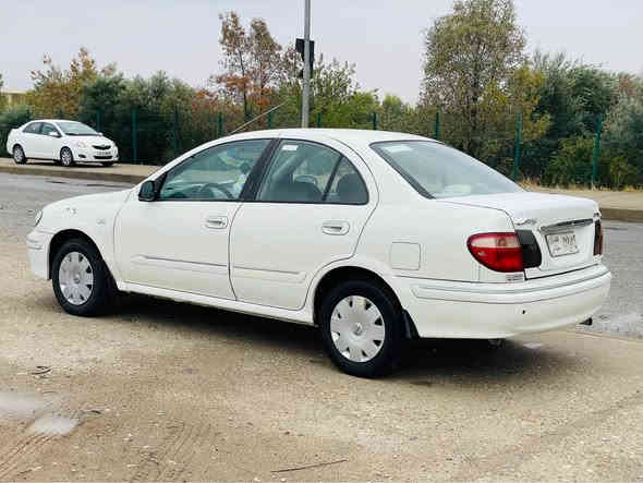 نیسان سەنی   2003
رەقەم بەخداد 
نموونە 200 هەزار رۆشتوە
هەموو گیانی لۆک 
چوارجام کارەبا گیر عادی
بی دعم بی لیدران نموونە
تایەیی تازە پێشوو دوا تازە 
تەبرید ساردوو گەرم بەشەرت
گیروو مەکینە تەقەو رەقە بەشەرت
سعری 55 $ گەلا
ژ.م ***********
***********
شوین  چمچمال شمشمل
