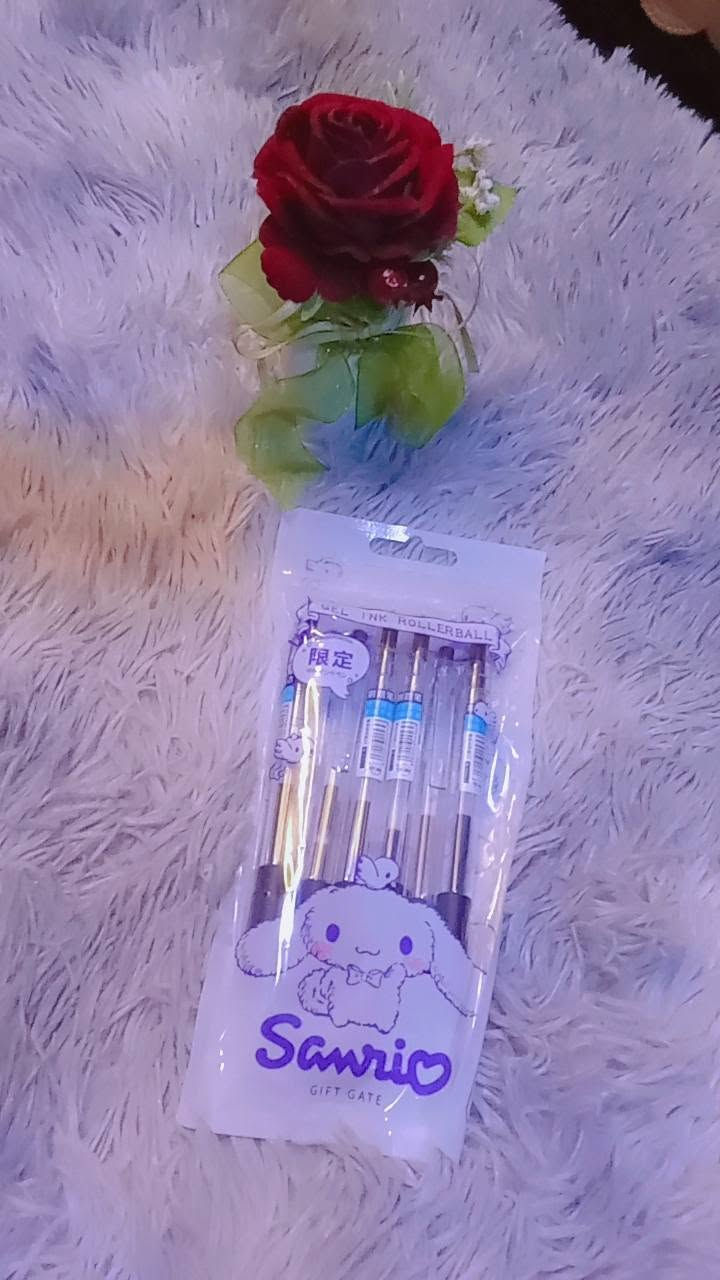 عرض اليوم 🔥🔥  
باكج القرطاسية الكيوت كله بالصورة متاح للبيع
دفتر وردي، دفتر قطة، دفتر بني، اقلام شكل، فرشة، مسطرة...  
السعر؟ دزولنا خاص ونطيكم اقل سعر بالسوق 😉***********
