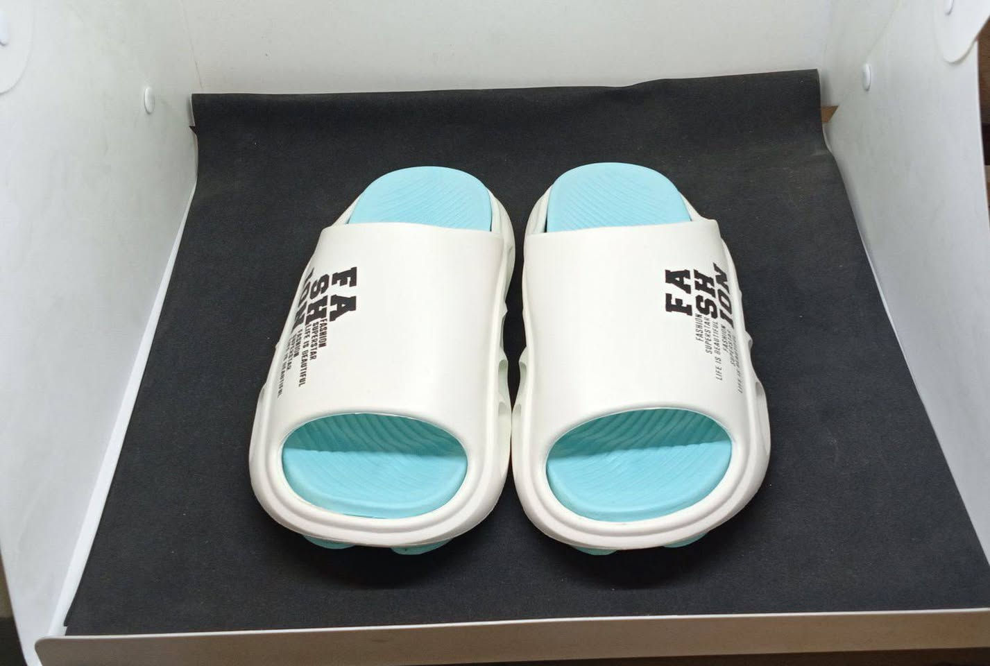 عيدكم مبارك إن شاءالله
عرض خاص بمناسبة عيد الفطر المبارك
اي قطعة بهذا المنشور ب ٥٠٠٠ دينار

كربلاء ـ حي الأسرة قرب اسواق زيتونه
مقابل صيدلية العلوية
اسم المحل / بلوتوpluto


**إذا كنت صاحب هذا الإعلان وتريد حذفه لأي سبب، رجاءا أرسل رسالة إلى الدعم الفني**