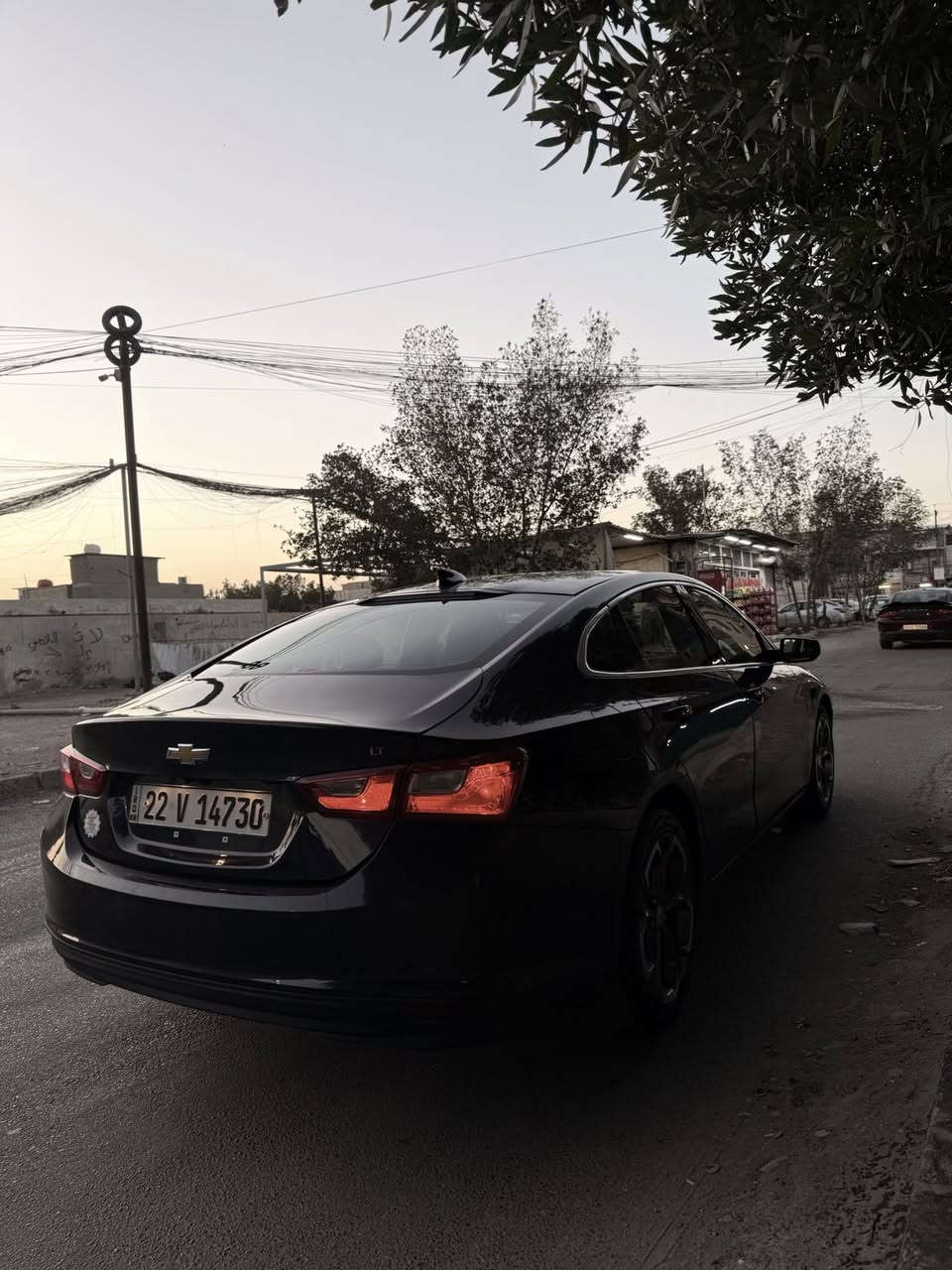 شوفرليت ماليبو LT 2023 فول مواصفات
ماشية 33 ألف ميل
لون بشذرات مميّز اسود بيتنجاني
السيارة نظيفة جدًا واستعمال شخصي
جاهزة للفحص بأي مكان

المواصفات:
 • بانوراما سقف
 • رادار أمامي
 • نظام تحديد المسار
 • تثبيت سرعة
 • كشنات كهربائية
 • تدفئة كشنات أمامية
 • تدفئة ستيرن
 • تشغيل بصمة (Push Start)
 • دخول ذكي
 • شاشة لمس كبيرة
 • Apple CarPlay & Android Auto
 • كاميرا خلفية
 • تحكم بالمقود
 • مكيف أوتوماتيك
 • مرايات كهرباء
 • جنوط ألمنيوم
 • أنظمة أمان (ABS – Traction – ثبات)
. نظام مانع انزلاق

أنظمة إضافية:
 • نظام Auto Stop / Start لتوفير الوقود

الملاحظات:
 • حادث أمريكي أمامي سابق جاملغ مبدل +
 • ضربة بالجاملغ الخلفي  تصليح 
(بدون قص، بدون شد)
باب امامي جهة الصدر مبدل اثر ضربة

السيارة نظيفة جدًا واستعمال شخصي، جاهزة للفحص بأي مكان

السعر: 148 ورقة وبيها مجال
رقمي: ***********
