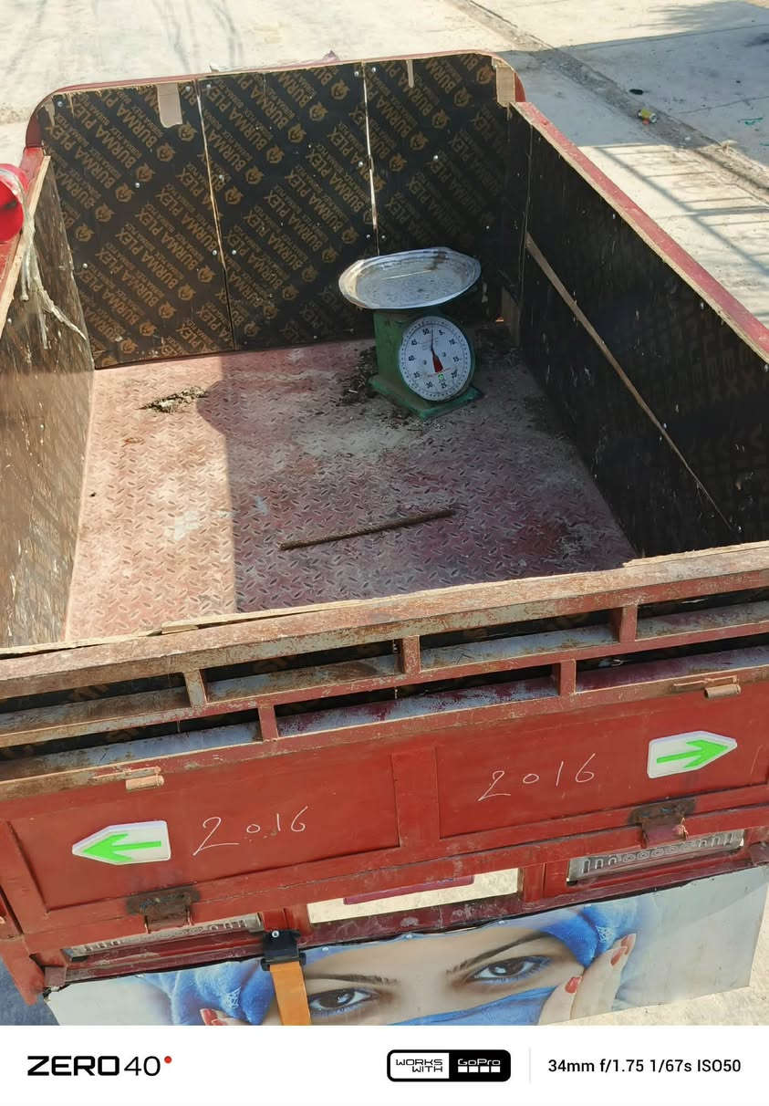 السلام عليكم ستوته دايون للبيع موديل ٢٠١٨ كفاله اوراق اصولي بدي مابي خياس  
سبانه ممدوده عليه كهربائيات كلها اخوان الشراي بي خير ويدلل والموشراي لايتعبني 
مكاني ديالئ الخالص فلكه مصطفئ جواد
هاذه رقمي. ‭٠٧٨٥ ٣٢٨ ١٢٢٠‬
السعر خاص
