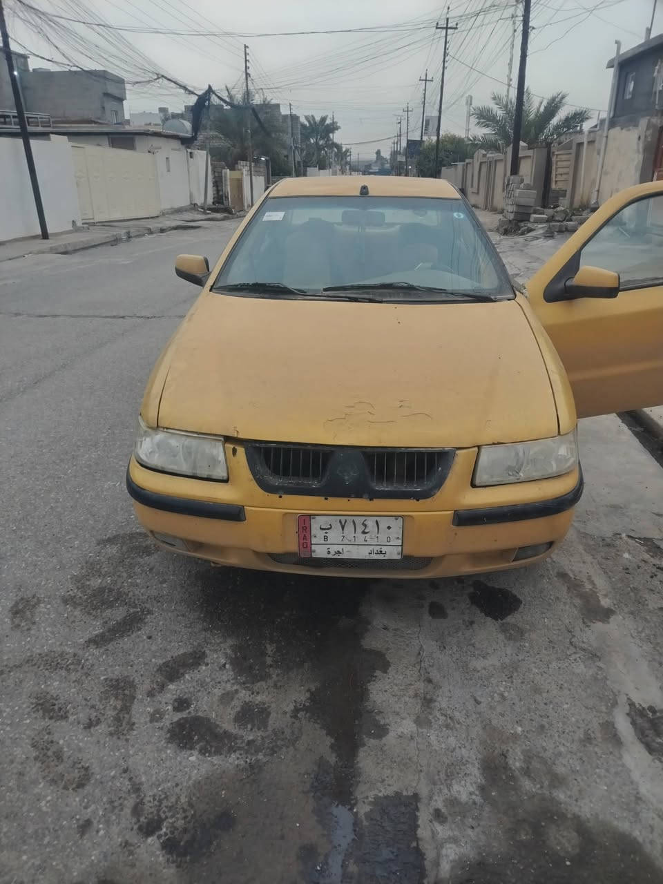 سلام عليكم سياره سمنت للبيع موديل 2012 شرط تحويل مشروع وطني تحويل من شرعي كلشي بيه شرط السعر 35 وبيها مجال  ***********
