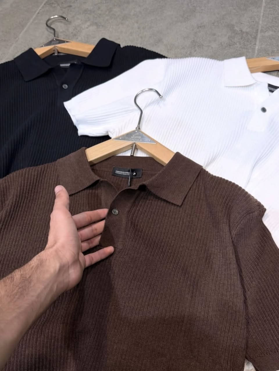 تيشيرت ياخة ✅✅
خامة تريكو 
متوفر الوان 
قياسات كاملة😍😍


**إذا كنت صاحب هذا الإعلان وتريد حذفه لأي سبب، رجاءا أرسل رسالة إلى الدعم الفني**