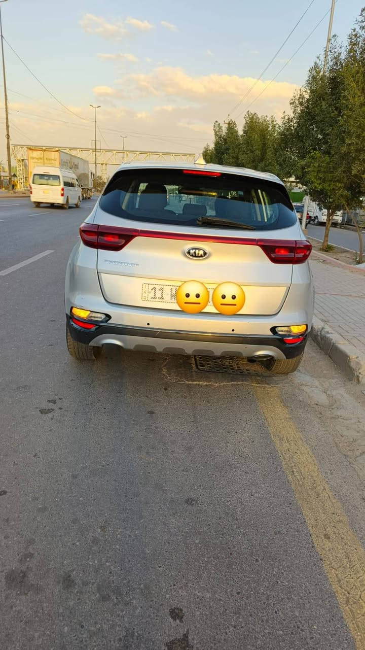 سلام عليكم
للبيع كيا سبورتج 2020 وارد امريكي
السياره  ماشيه 93 الف كيلو
المحرك .جي دي أي 

المواصفات 
تحكمات ستيرن جهتين 
ويل كب
شاشه كبيره
مانع انزلاق 
كروز سرعه
السياره رقم  بغداد
السياره حلوه و جاهزه ١٠٠٪؜  

رقم التلفون 

***********
