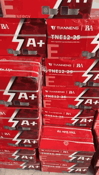 متابعينه الطيبين 
وصول وجبه جديده من البطاريات 
((((( باسعار مناسبة 🔥))))) 
توجد خدمة توصيل لجميع المحافظات 
للاستفسار ***********
