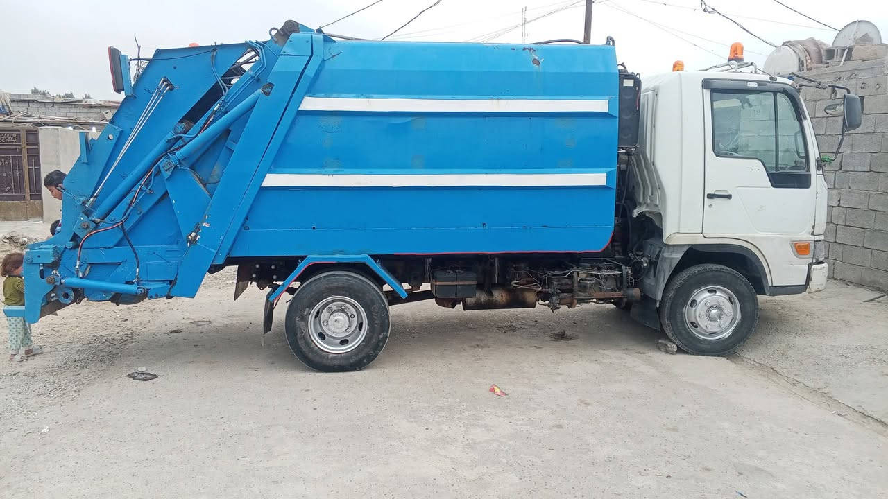 السلام عليكم كابسه للبيع هينو سياره مكفوله مكينه وكيروكسن شاصي رقم بغداد الهاتف *********** مكان بغداد
