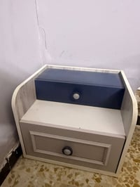 نفر شبابيه • غرفه اخشاب