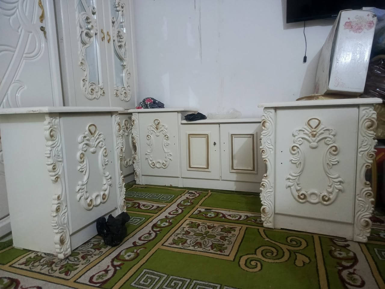 غرفة أخشاب للبيع كامله مع جرباية وتاج غير مصوره الغرفة جداً نظيفة
السعر 700
***********
