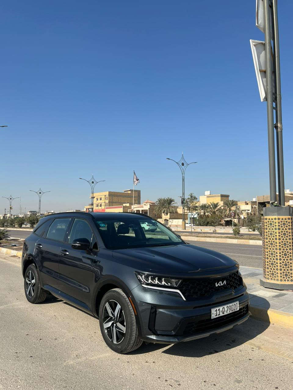 سلام عليكم 
 سورنتو 2023 /امريكي/ رقم بغداد انكليزي/ الموقع ناصريه                             
تقرير غرق الحادث غرق مياه امطار نسبه كلش بسيطه 
((مواصفات السيارة ))
*ماشيه (((32))) 
محرك//4سلندر 2500
 اربع وضعيات قياده
بصبة تشغيل+بصمه ابواب+تشغيل عن بعد
* ﻿مثبت سرعه
* ﻿﻿حساسات اماميه خلفيه 4 جهات
* ﻿ضوئيه زينون+LED+كاشفات
* ﻿باك لايت LED
* ﻿كامرا/360 درجه/ دواره
* ﻿شفتان مقود
* ﻿شاشه كبيره نكفيشن
* ﻿﻿اضاءه داخليه هادئه
* ﻿﻿مقاعد جلد ( كهربائيه) 
* ﻿شاشه لمس تبريد
* ﻿2 قطع تبريد
* ﻿نظام -مانع انزلاق+نزول منحدرات
* ﻿اشاره بالمري الجانبيه
* ﻿منفذ طاقه + شاحن لا سلكي
بعد بيه مواصفات اكثر
ملاحظه ??
السياره مكفوله ((( تقرير غرق )))
السعر235 $
للاستفسار/ متواجد على الواتساب***********
