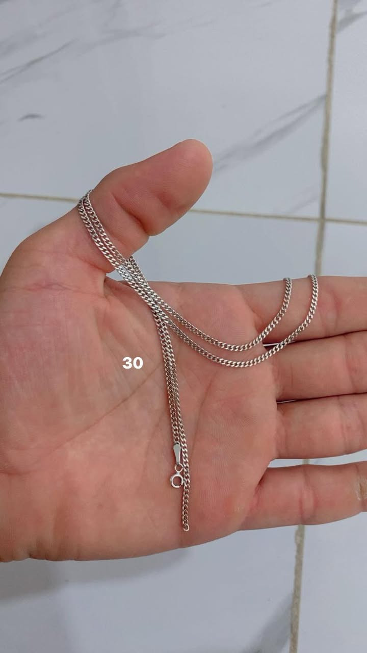 سلام عليكم سوارت وزنجيل كلمن وسعره بس تصال ***********
