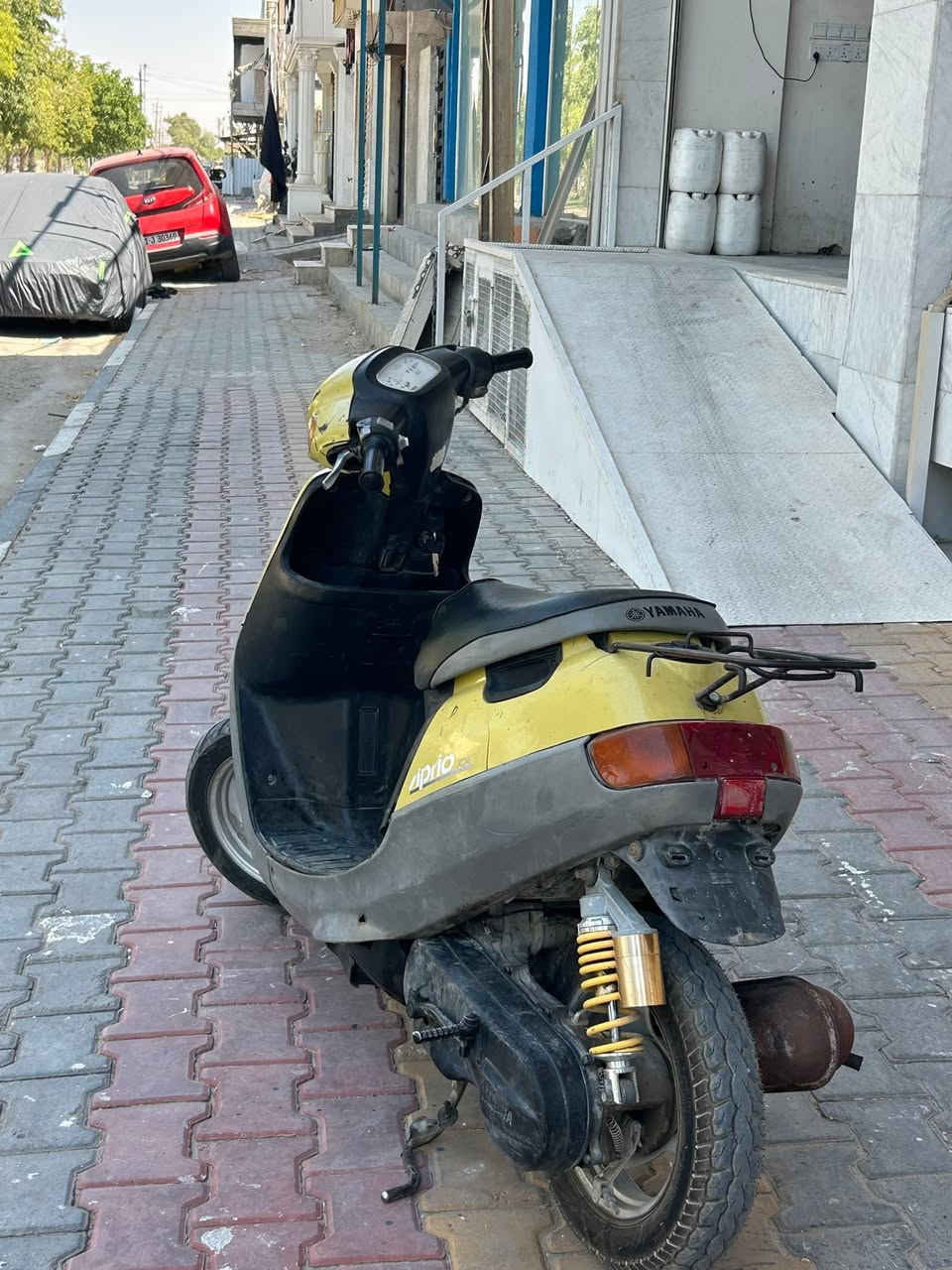 دراجة بطة للبيع نظيفة السعر 250 وبيها مجال
بيع مستعجل 
كربلاء حي الموظفين ***********
