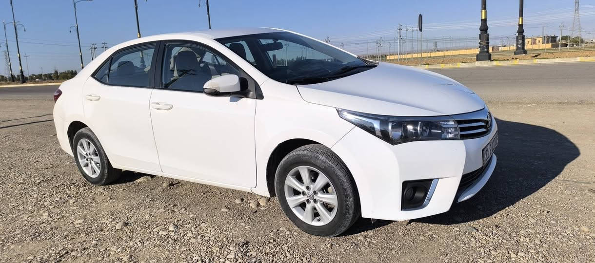 کرولا خلیجي 2014.ابيض ثلجي..بيه قطعةو 3شبر.صبغ.بدون دواخل.بعد مكفول.تبريد.صدر.تايرات.دواخل مكفول.سعر 127$.مجال.مكان كـــفري.كـــلار..***********
