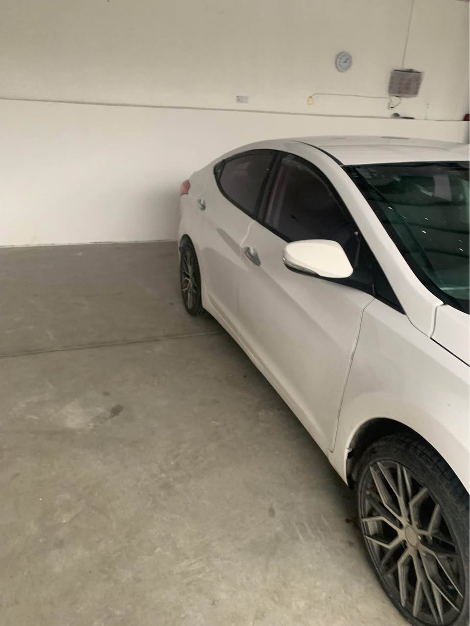 هۆندای ئاڤانتی بڕاوەی دوبەی مۆدیل ٢٠١٣بەسمە جلد هیتەر سوكان هیتەر ئیكو تراكشن بێ دەعم بێ لێدران سەقفی بەشەرت  گێڕ مەكینە بەشەرت تووند و تۆڵی بەشەرت چوارتایەی لۆك شوێن سەنگەسەر ژمارە تەلەفۆن ***********سیعری ٥٧گەڵامجالێكی كەم بشدار, السليمانية
