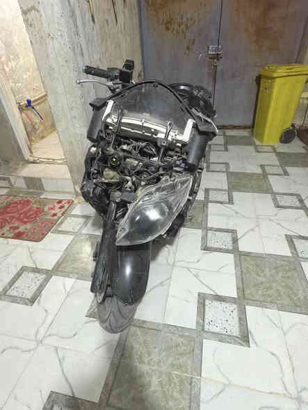 دراجه فورزه صفر عشره 0/10للبيع جاهزه وشغاله مكينه مكفوله غراضه موجوده والكفرات موجودات نقصهن بس الغود الاماميات 
المكان ميسان قضاء الميمونه 
رقم الهاتف ***********
السعر ٧٥٠
