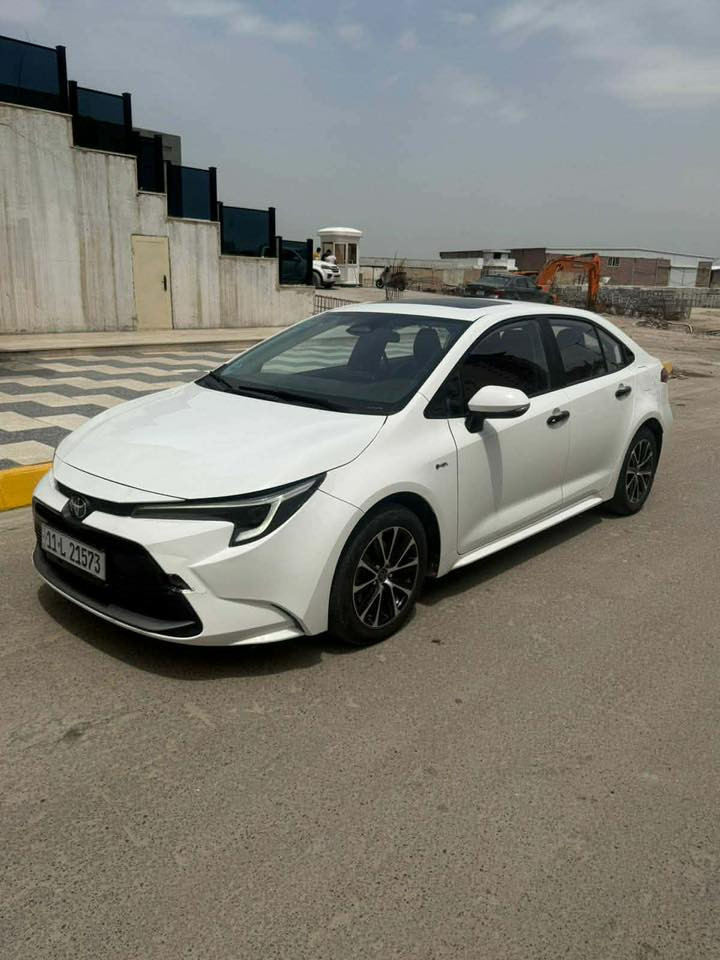 السلام عليكم
تويوتا كورلا موديل 2024 هايبرد 

فول مواصفات 

ضربه مثل ما موضح بل صوره باقي كفاله 

ماشيه 54

المواصفات

شاشه كأمره دواره 

بصمه

سلايت 

كشنات جلد اخمر بلاد

رادارات

هيّا المواصفات المعروفه 

الموقع بغداد

السعر 140 $وبيها مجال بسيط 

الاتصال***********
