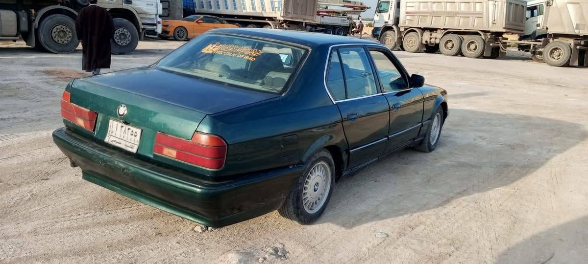 السلام عليكم بي ام دبليو للبيع موديل ٩١ ٧٣٥ السعر ٢٨ مكلف بلنشر  للاستفسار الاتصال علي الرقم ***********
