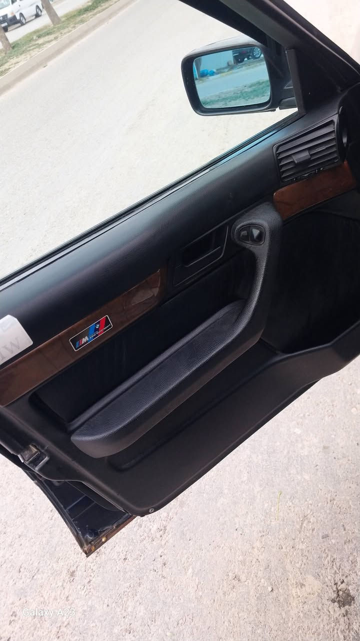 بەناوی خوای گەورەو میهرەبان
ئەم بیئێمە بۆ فرۆشتن 1994فوول بەس گێر عادیە دوو جام کارەبایە 
دەبڵ جەکمەجەیە 
دەبڵ هێرباگ 
مەکینە بانو خوار25
دیجیتاڵە
سلایتە
رەقەم سلێمانیە
سەنەوی یەک ساڵ قەرزارە
بەشەرتی تەحویل ئەیفرۆشم 
بۆنرخی جات بنێرە

ژم***********

ئادمینی گووڵ
