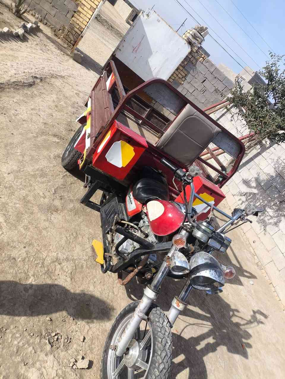 للبيع موديل 20 بشهر ل10مكينه 23 مبدل كور بس مكفولة من لحيم والأوراق مكاني بلفجر ب1350وبيها مجال  للمعلومه لستوته مامغسوله أبد 
اتصل***********
