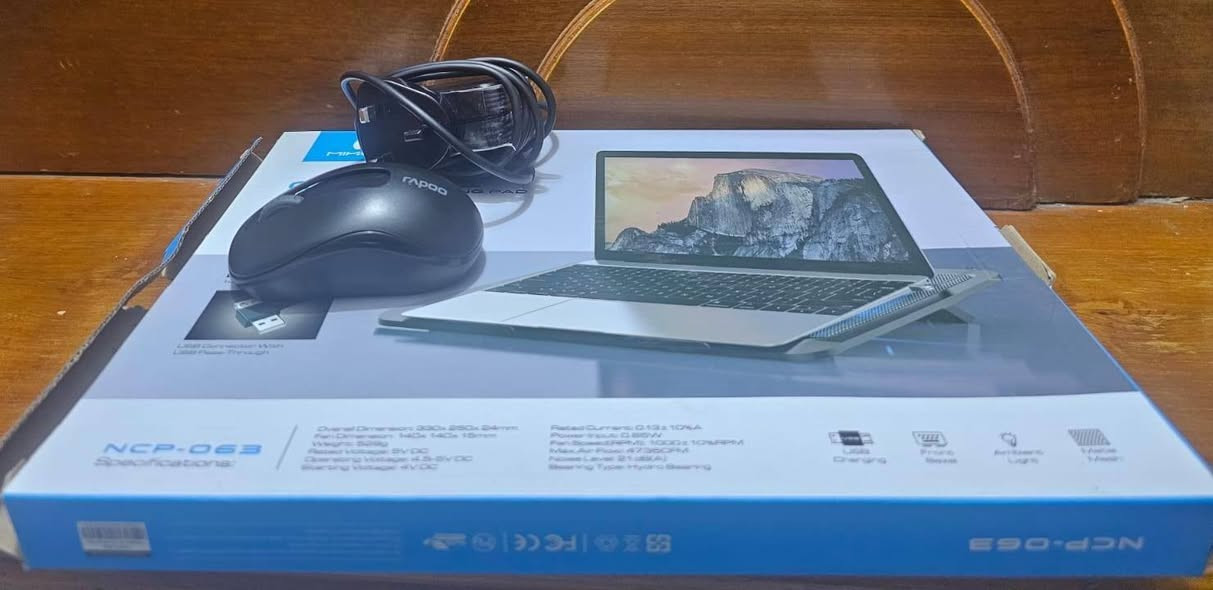 جهاز ThinkPad من لينوفو يعمل بنظام Windows، ويتميز بأنه:
شاشة تعمل باللمس: يمكنك التنقل مباشرة باللمس مثل الأجهزة اللوحية دون الحاجة للماوس. �مع وجود قلم 
Jomla.ae
قابل للتحول (2-in-1 / قلاب): يمكن تدوير شاشة الجهاز أو طيها ليصبح تابلت-حاسوب محمول في جهاز واحد — مفيد للرسم، القراءة، العروض، أو لمهام تفاعل اللمس. �
Mirazit
تصميم قوي ومتين: سلسلة ThinkPad معروفة بمتانتها وجودة تصنيعها العالية، وتتحمل الاستخدام المكثف اليومي. � مع وجود وندوز 10 محدث إلى وندوز 11 مع حجم ذاكرة 256


**إذا كنت صاحب هذا الإعلان وتريد حذفه لأي سبب، رجاءا أرسل رسالة إلى الدعم الفني**