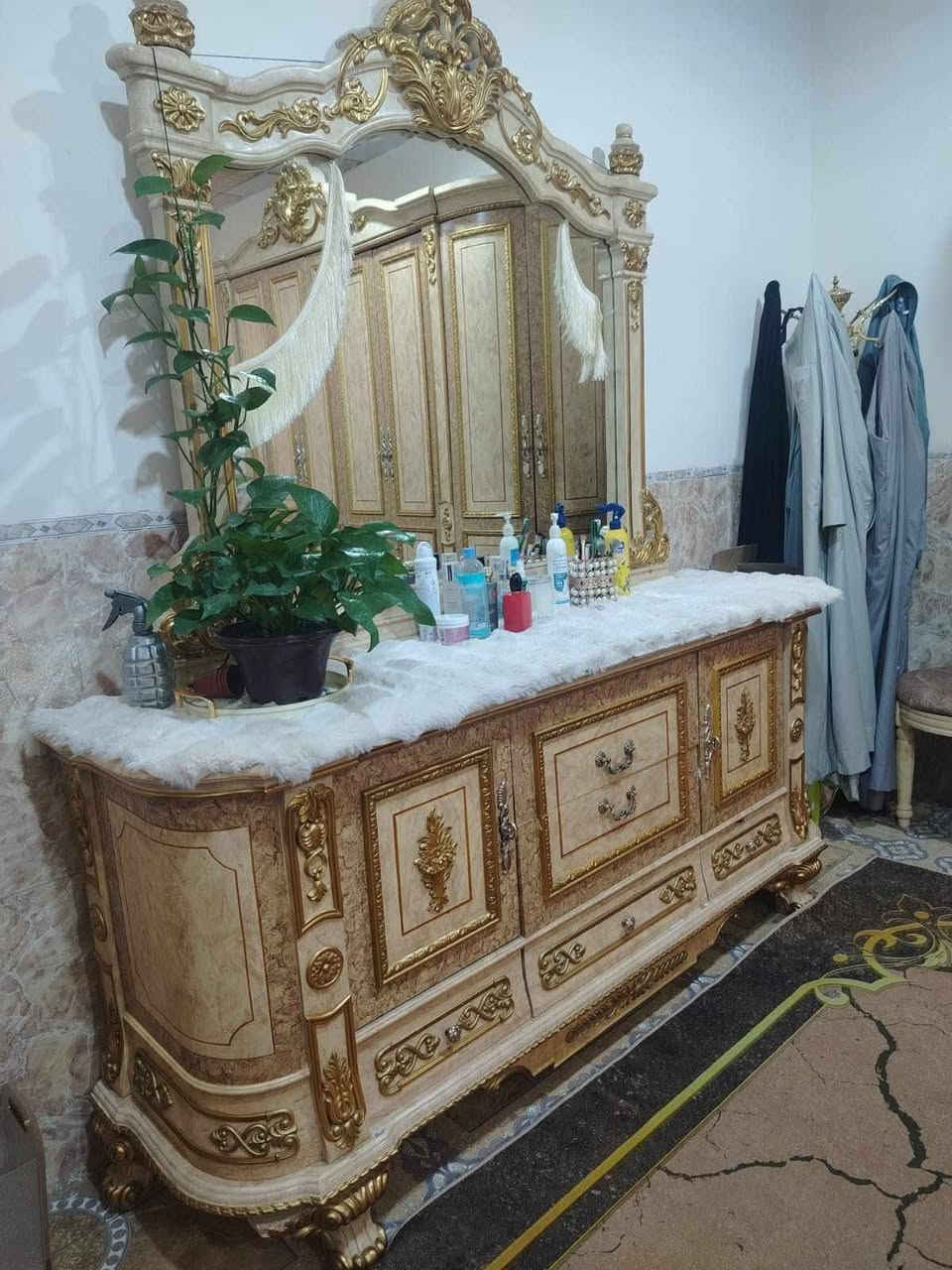غرفة نوم زان مصري ثقيل سبع قطع نظيفة كلش سعرها 800وبيها مجال عنوان كربلاء الحر الشراي يتفضل خاص


**إذا كنت صاحب هذا الإعلان وتريد حذفه لأي سبب، رجاءا أرسل رسالة إلى الدعم الفني**