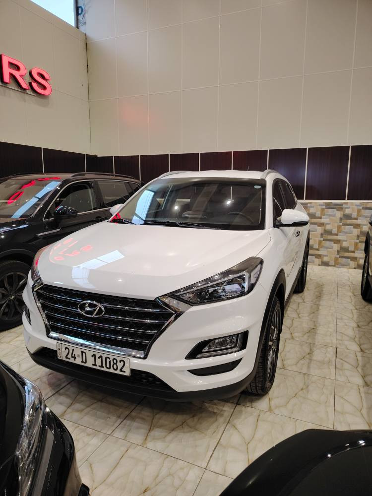 هونداي توكسون موديل 19 كوري 
رقم وسنويه وهزه جديد كشنات جلد
السياره بدون صبغ بيها مكانين بارد مكانها دهوك دهوك, العراق


**إذا كنت صاحب هذا الإعلان وتريد حذفه لأي سبب، رجاءا أرسل رسالة إلى الدعم الفني**