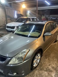 نيسان التيما بصمة 2008 محدث2012 صبغ عام وبوليش. السيارة مكينة جديدة ما...