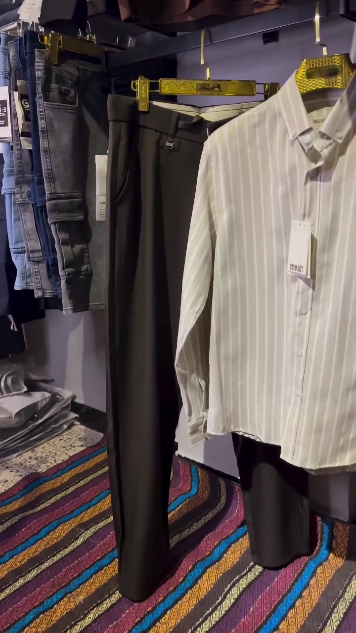 قميص مخطط + بنطرون 👕👖✨❤️
 متوفر الآن بجميع القياسات
ازياء شياكة ✨❤️
العنوان سامراء حي الشهداء شارع الفين


**إذا كنت صاحب هذا الإعلان وتريد حذفه لأي سبب، رجاءا أرسل رسالة إلى الدعم الفني**