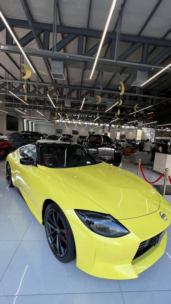 NISSAN Z 2024 🦅
Engine: V6 3.0 Twin Turbo 🔥 
ژمارە هەولێر 
1400 کم روشتووە 
کلین تایتل// بێ بویاغ 💎 
شرکة السور 
نرخی 450 وەرقە 
📍شوێن هەولێر
~~~~~~~~~~~
0751-2004-377
0772-818-6453
~~~~~~~~~~~
NISSAN Z 2024 🦅
Engine: V6 3.0 Twin Turbo 🔥 
رقم اربیل جاهز 
ماشي 1400 الف
کلین تایتل// بدون صبغ 💎 
شرکة السور 
سعر 450 ورقة
📍مکان سیارة اربیل أربيل, العراق
