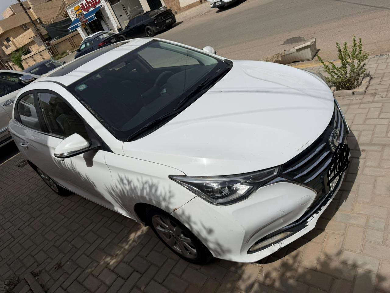 شانجان - L7
موديل 2023
محرك اربعة سلندر
1500cc
فول مواصفات
فتحة -شاشة-تحكم ستيرن
وباقي المواصفات المعروفة
اللون ابيض
الداخل جلد اسود
السيارة جديدة ونشطة 
واحلى من الصور
خصوصاً للعنده دوام او شغل يحتاج سيارة بسعر مناسب واداء حلو وعملي 
رقمها بغداد
مكانها السيدية
الشراي يتواصل ويجي يشوفها واحطه على راسي
السعر 10500 وبيها مجال حك شوفتكم وجيتكم بغداد, العراق


**إذا كنت صاحب هذا الإعلان وتريد حذفه لأي سبب، رجاءا أرسل رسالة إلى الدعم الفني**