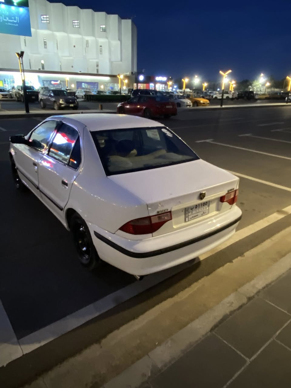 سلام عليكم سمند ٢٠١١
سياره نصبتها حلوه 
كير ومكينه جدد 
شاشه سستم سماعات واير دمام مربوط نقص دمام بصندوك 
تخم تاير جديد 
سياره حلوه 
تدفئه تبريد 
دوشمه جديده 
حماوه صفر 
ترايك مال زيرو 

مكان بغداد 

***********
