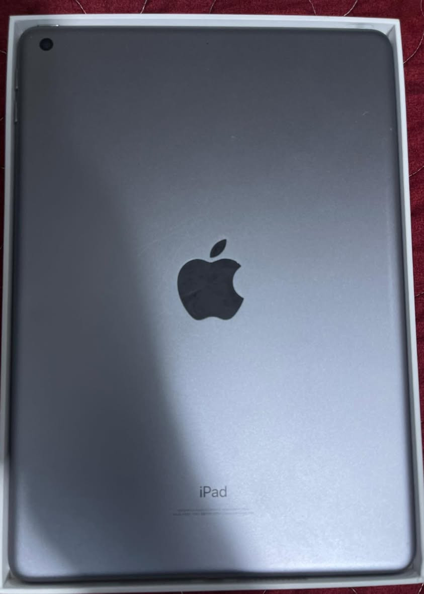 السلام عليكم
Ipad 6

الذاكرة 128 كيكا

الجهاز استخدام دراسة ونظيف جدا 

مع الكارتونه موجودة 

مكاني شارع فلسطين

السعر 140 الف


**إذا كنت صاحب هذا الإعلان وتريد حذفه لأي سبب، رجاءا أرسل رسالة إلى الدعم الفني**