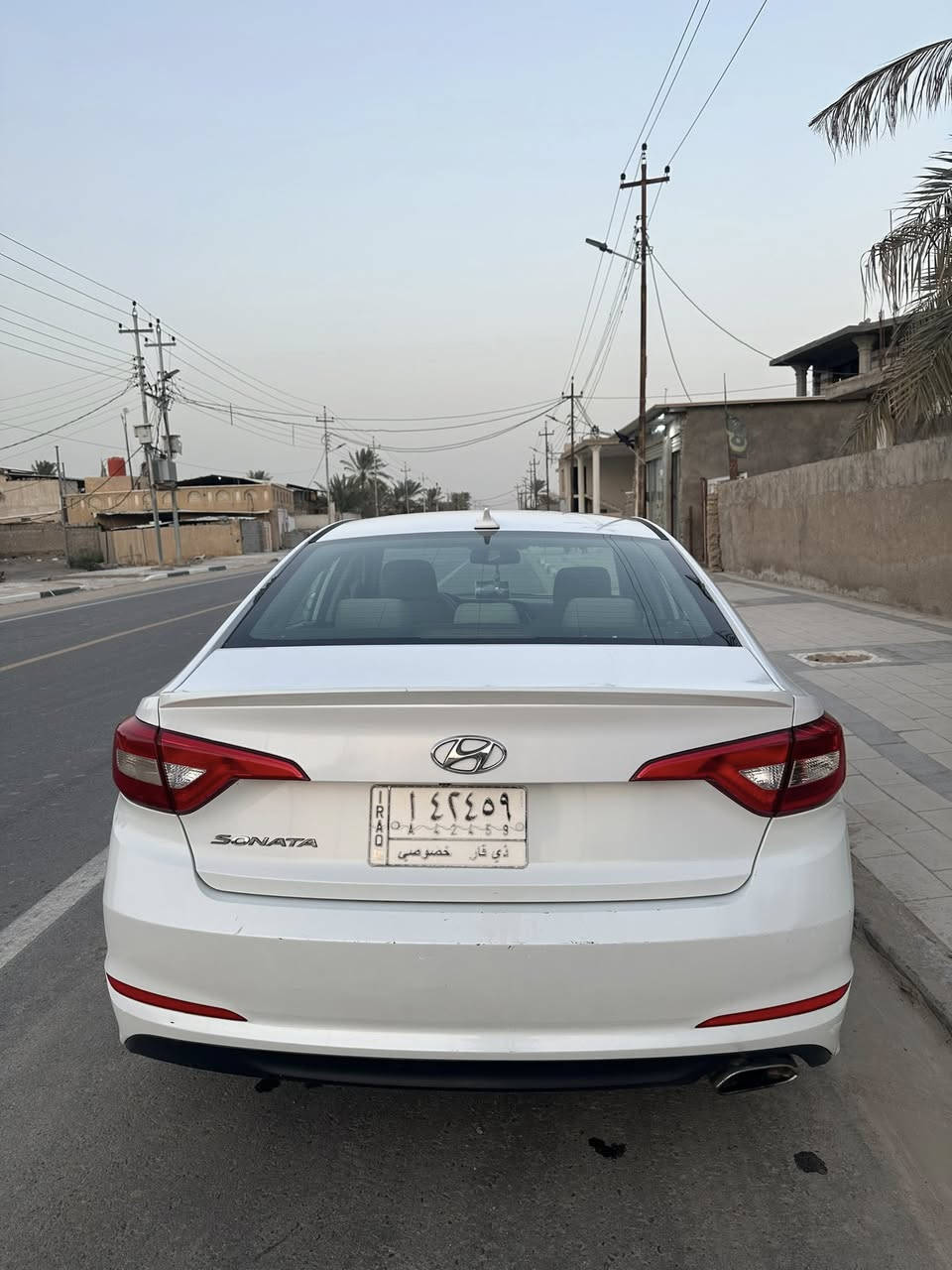 سوناتا موديل 15 للبيع
سيارة وارد امريكي سيارة جديدة وجاهزه وممشه قليل 98 الف 
مكينة gdi 2.4 جديدة 
بيها صبغ جاملغ خلف ايمن وباب الخلفي الايمن بدون ضربه 
سيارة حره تحويل ثاني يوم تبريد وحدادة وماناقصها شي
السعر 128 
***********
