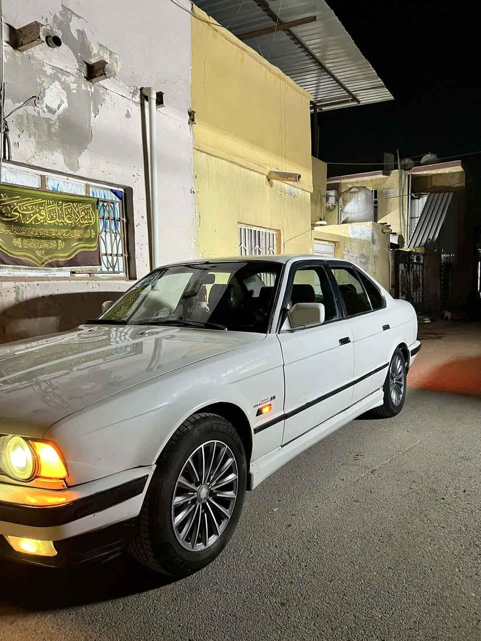 سلام عليكم
bmw 525 للبيع سياره جاهزه من كلشي كير محرك مكفول مسكر فانوس تبريد شغال بيها قطع صبغ قليله 
للاستفسار *********** 
متواجد عالخاص
