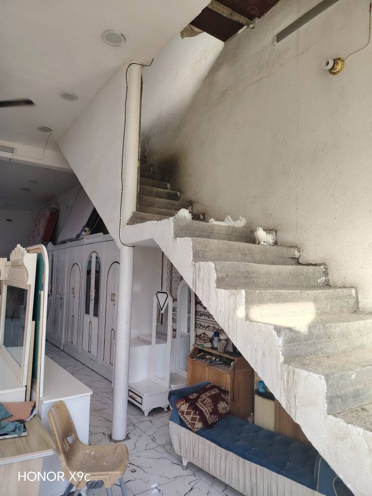بنايه تجاريه طابقين 
                     ((  بس نورنا بتعليك  )) 
المساحه ( 170) متر الوجه ( 10) متر والنزال(  17) متر بناء مسلح  حديث 
ا السعر(    350 ) مليون
 العنوان ميسان حي الحسين الجديد مقابل السوق شارع 
ابو شاكر 
📞 للاستفسار أكثر:    ***********
          مكتب عقارات الساعدي ميسان العمارة
          (  بادرة اولاد  المرحوم حسين ضيدان  ) 
                         (  ملاحظه  ) 
المكتب  مجاز حكومياً ادخل للحساب ناشر ابيوت 
اي بيت ايعجبك او قطعه  راسلني وتدلل
أعرض عقارك عندنا ودع لنا التسويق
            عنـــوان المـكتــب ميسان  
***********     البتيرة الحولي مقابل الف دار 
***********     حي الجامعي 
***********     حي الجامعي ودور النفط  
***********     حي الغدير والصحفين وعبجيه
***********.    حي الحسين الجديد مقابل السوق 
                      ( ملاحظه  ) 
        يوجد لدينا كوادر بناء مقاولات عامه عمارة, ميسان
